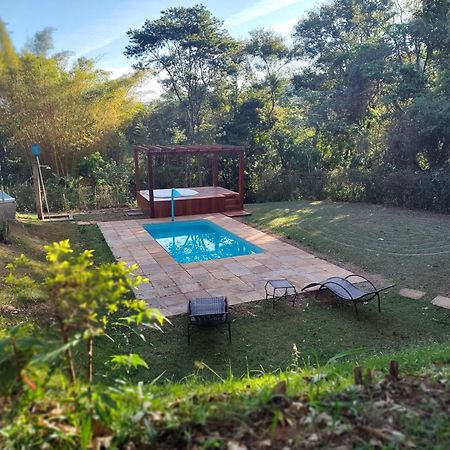 Govinda Moeda Pousada Bagian luar foto