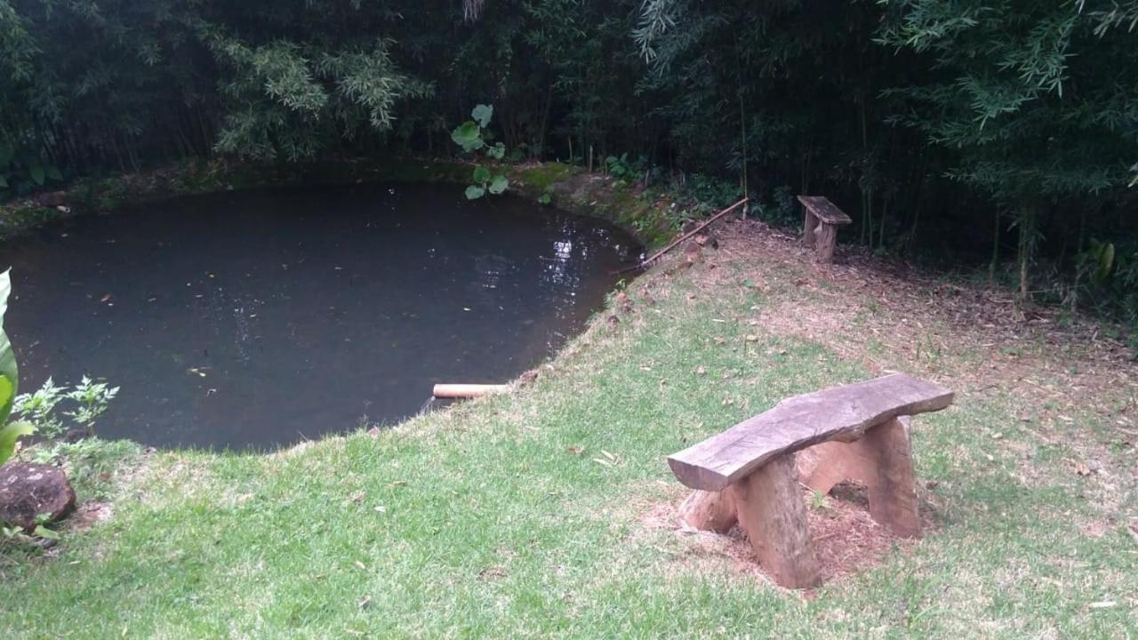 Govinda Moeda Pousada Bagian luar foto