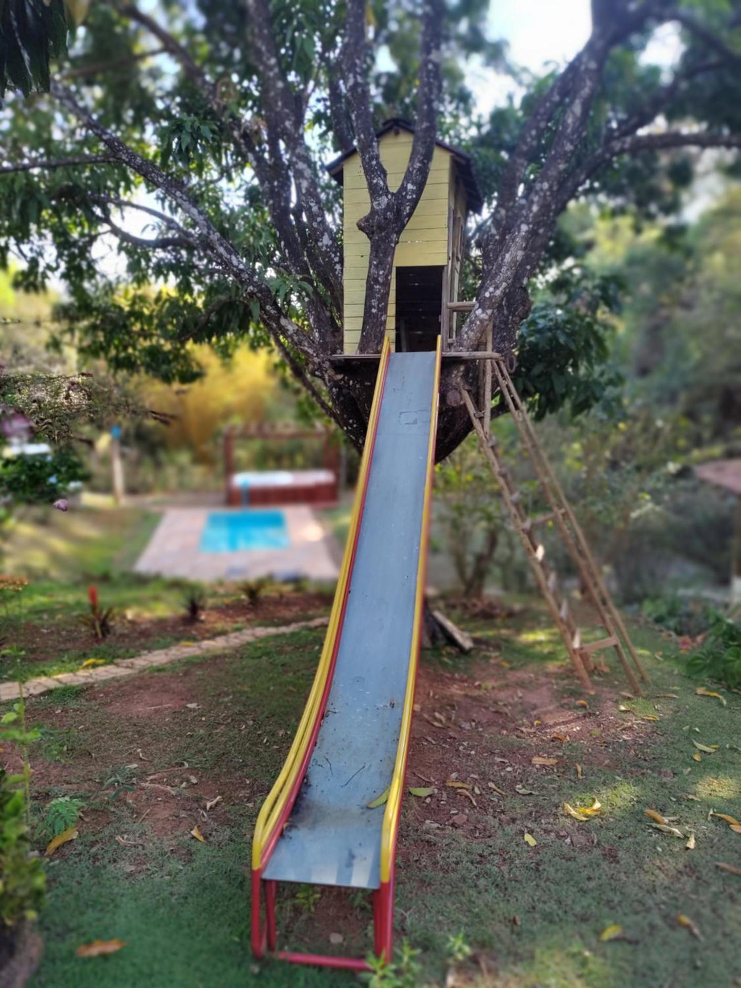 Govinda Moeda Pousada Bagian luar foto